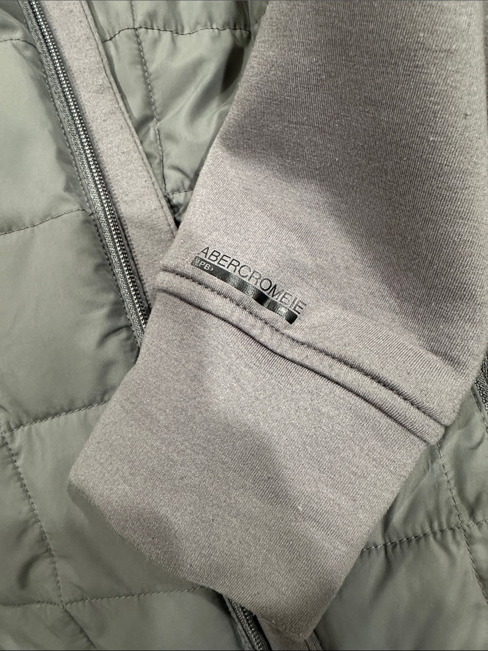 Abercrombie Kids YPB Lightweight Hybrid Jacket (boys) - Picture 6 of 10